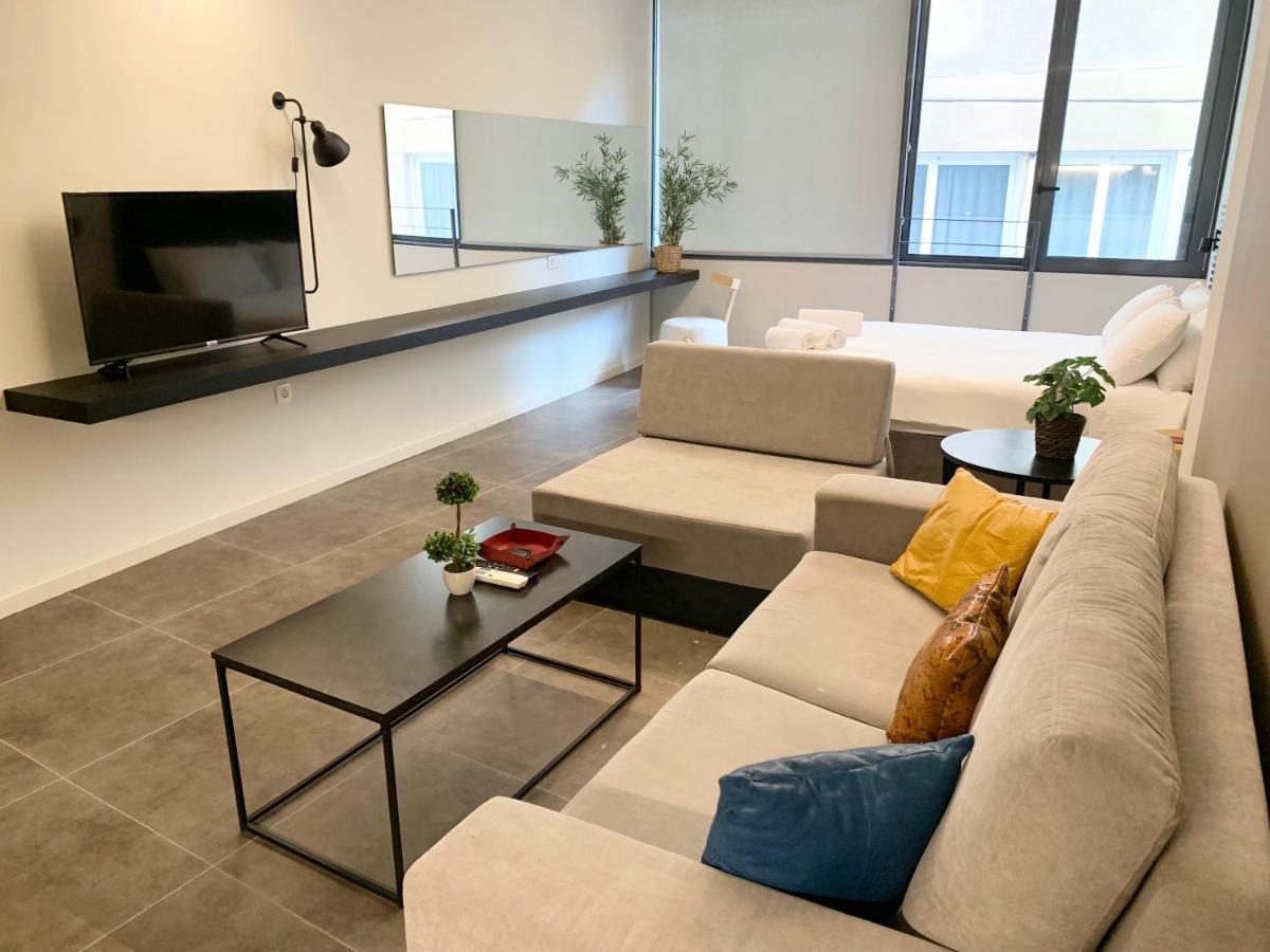 M17 Studios & Suites In The Heart Of Athens Exterior photo