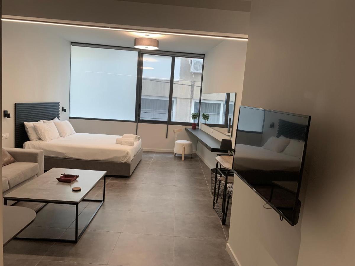 M17 Studios & Suites In The Heart Of Athens Exterior photo