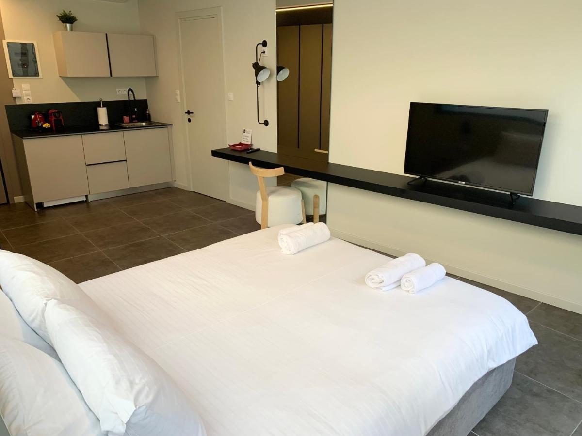 M17 Studios & Suites In The Heart Of Athens Exterior photo