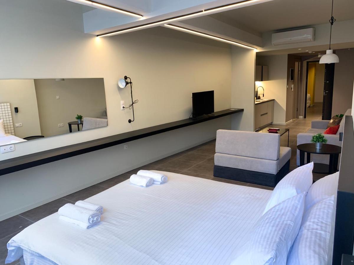 M17 Studios & Suites In The Heart Of Athens Exterior photo