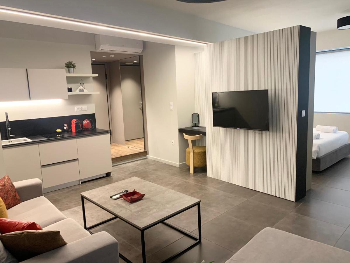 M17 Studios & Suites In The Heart Of Athens Exterior photo
